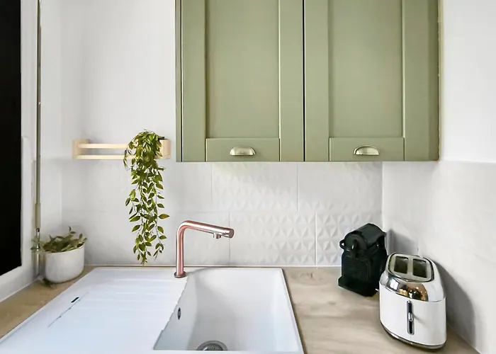 Central, Elegant & Cosy