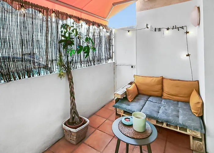 Central, Elegant & Cosy Apartment